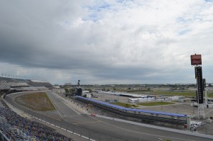 Start finish line and pit lane